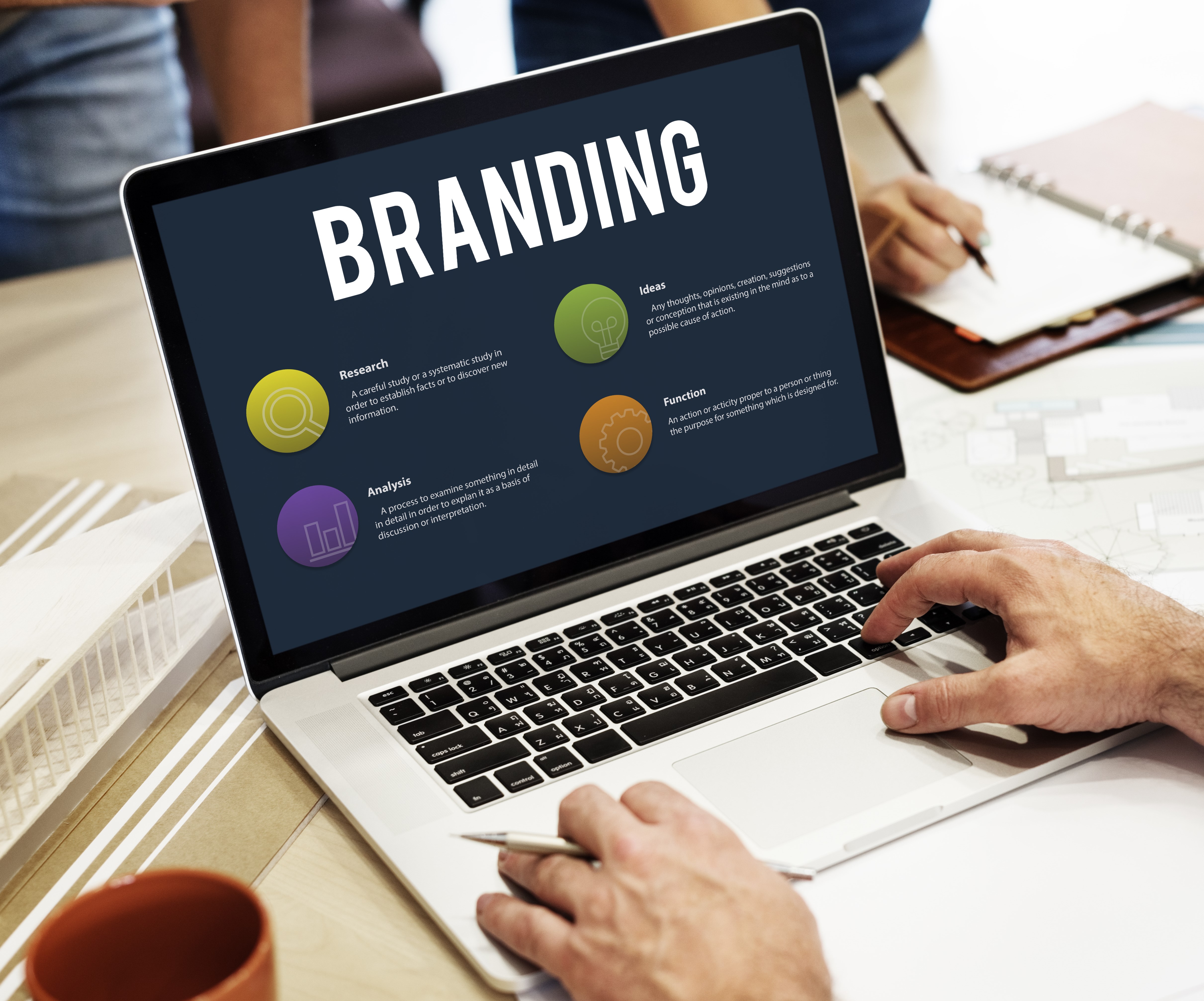 The Dos and Don’ts of  Tone and Voice in Branding